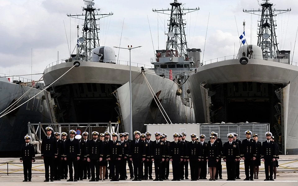 Εικόνες από την τελετή παράδοσης – παραλαβής Αρχηγού Στόλου στον Ναύσταθμο Σαλαμίνας